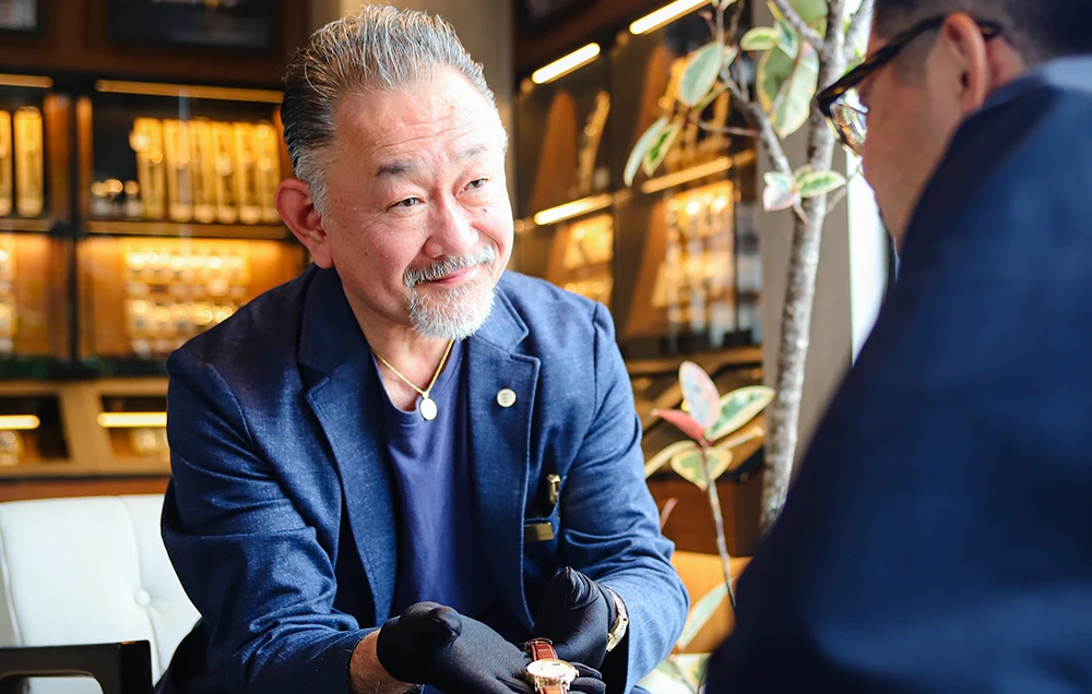 時計担当　中嶋