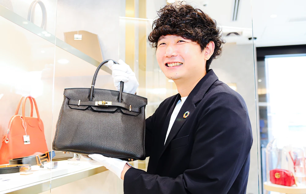 バッグ・小物担当　林