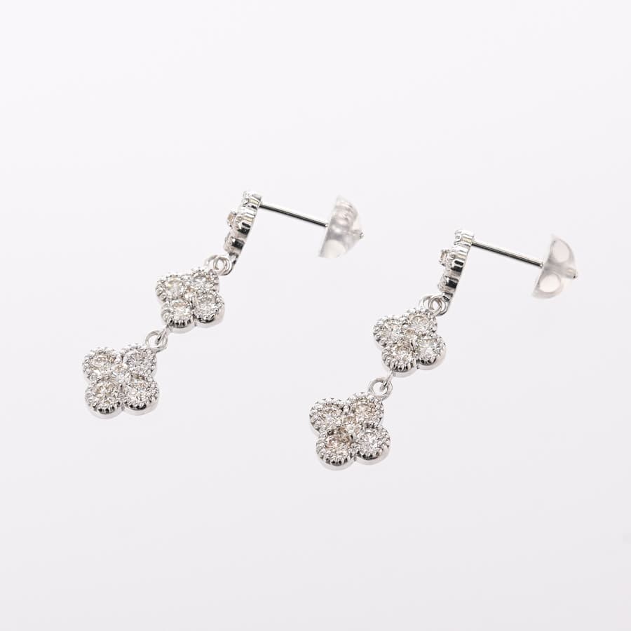 【本物保証】 超美品 ピアス K18WG メレダイヤモンド 0.18ct ノーブランド No brand