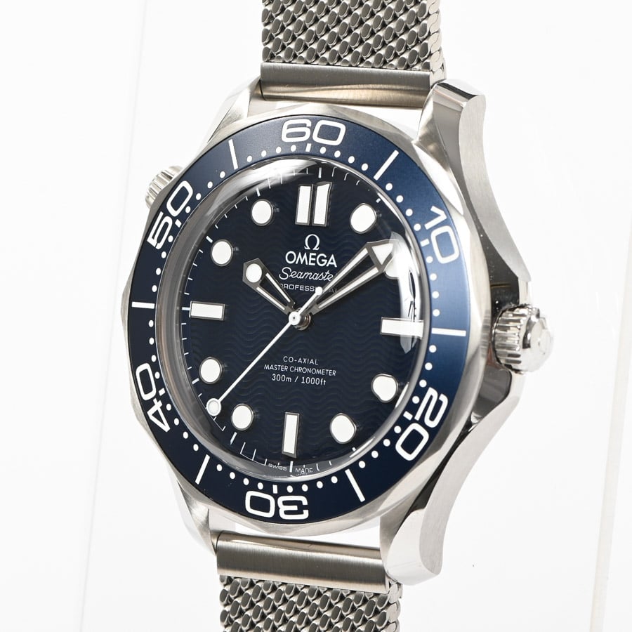オメガ | シーマスターダイバー300M ボンド映画60周年記念モデル