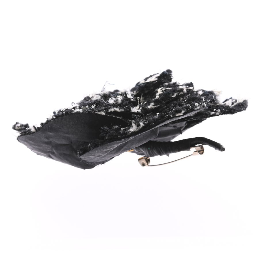 CHANEL ツイードコサージュ ブラック・ホワイト