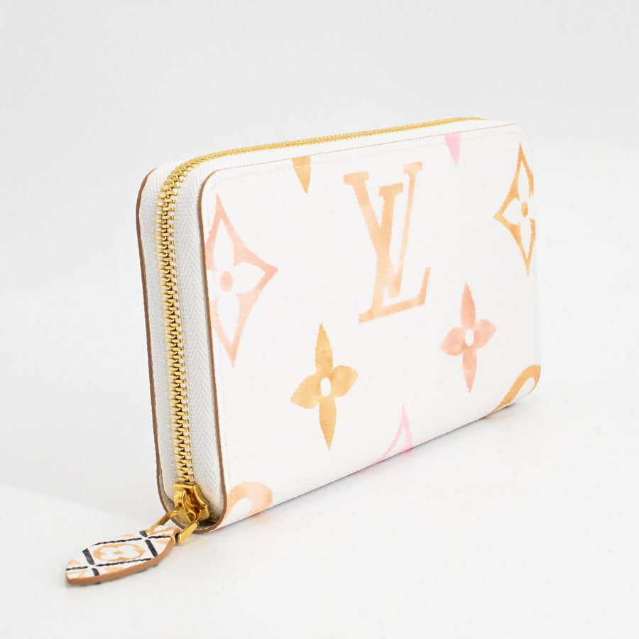 値下げ!!VALENTINO ピンクカラー長財布 値下げ!!VALENTINO ピンクカラー長財布