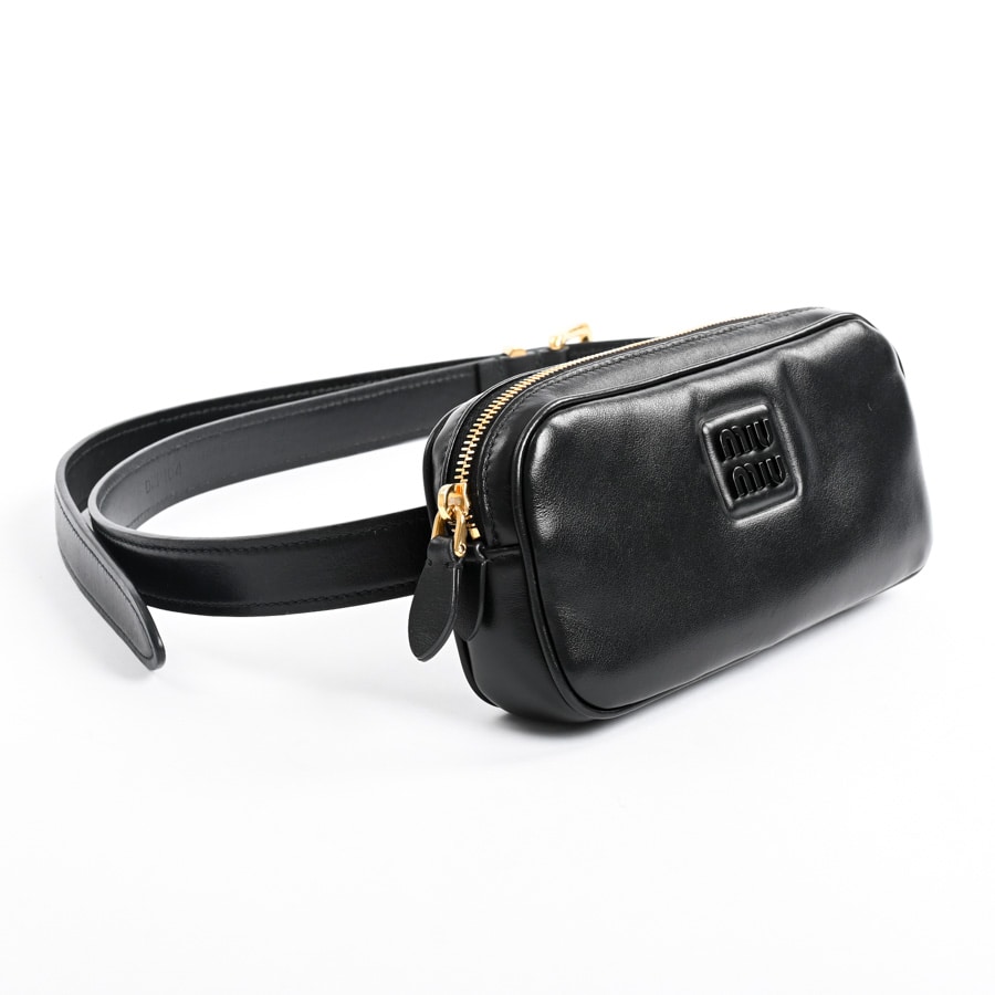 m*a様 ミュウミュウ　miumiu ベルトバッグ 中古・古着通販】MIU MIU (ミュウミュウ) ロゴベルトバッグ