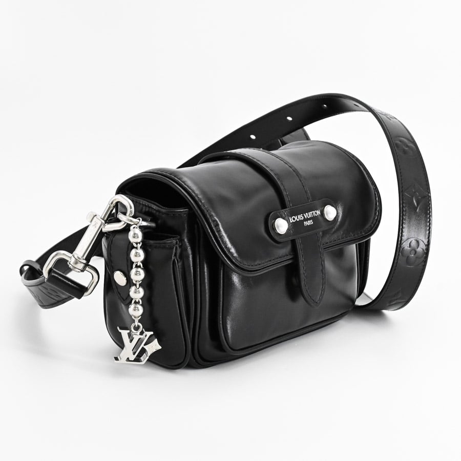 LOUIS VUITTON ルイヴィトン バッグ カーゴ・ウェアラブル 国内 LOUIS VUITTON】ルイヴィトン『モノグラム カーゴ ウェアラブル