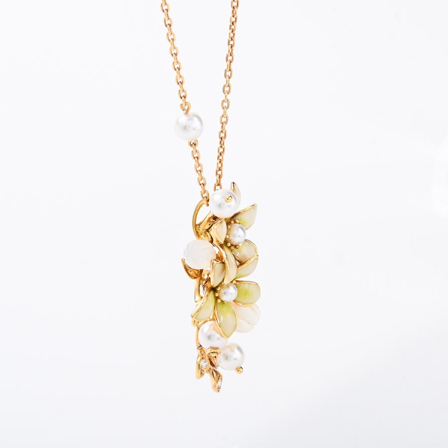 ミキモト　パール リーフモチーフ ネックレス　18金 ミキモト パール リーフモチーフ ネックレス 18金