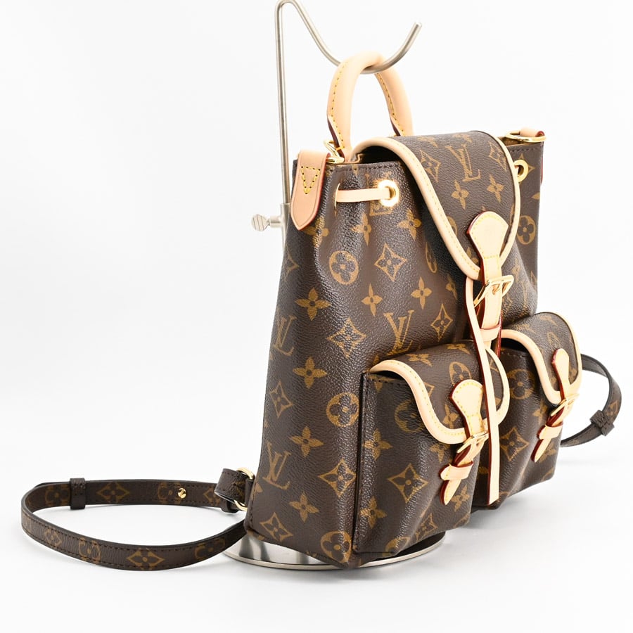 Louis Vuitton ルイヴィトン エクスキュルシオン シールドケース モノグラム エクスキュルシオン 詳細情報とお値段【ルイ