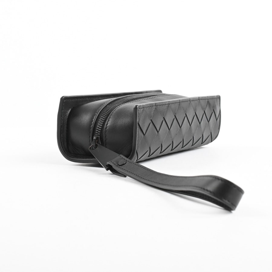 美品　BOTTEGA VENETA ケース　イントレチャート　ブラック 美品 ボッテガ ヴェネタ BOTTEGA VENETA イントレチャート