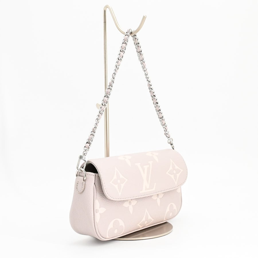 【未使用品】Ｌ.Ｖウォレット オン チェーン･アイビーお値下げ❣️ ウォレットオンチェーンアイビー | M14225 | クロスショルダーバッグ