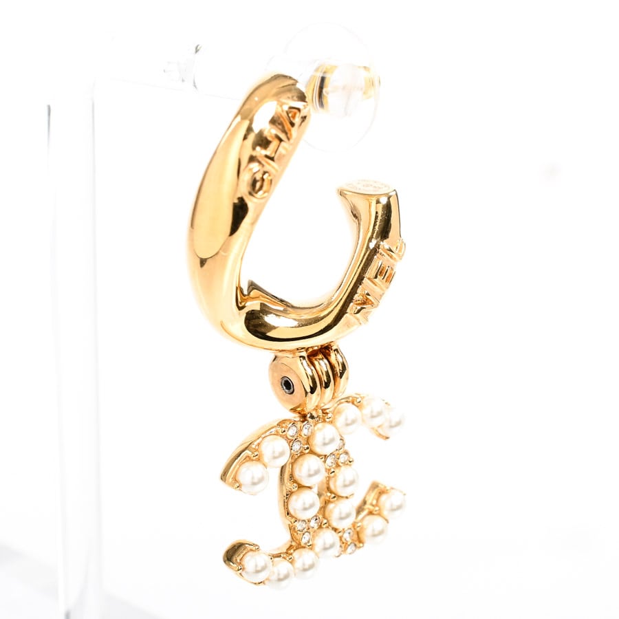 CHANEL ゴールドチャーム ピアス(片耳用) シャネル　アクセサリー ピアス | ゴールドメッキ | 中古A品| レディース│シャネル 【公式