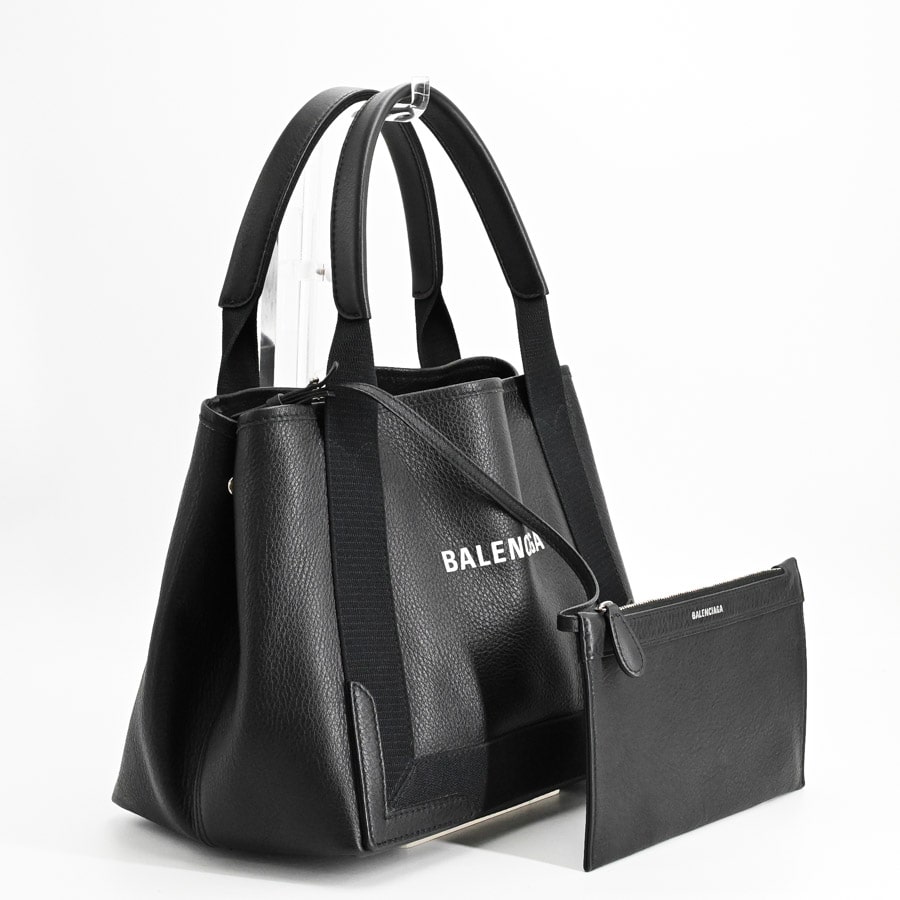 ネイビーカバスS(約W30xH23xD17cm ブラック): ブランドバッグ【公式