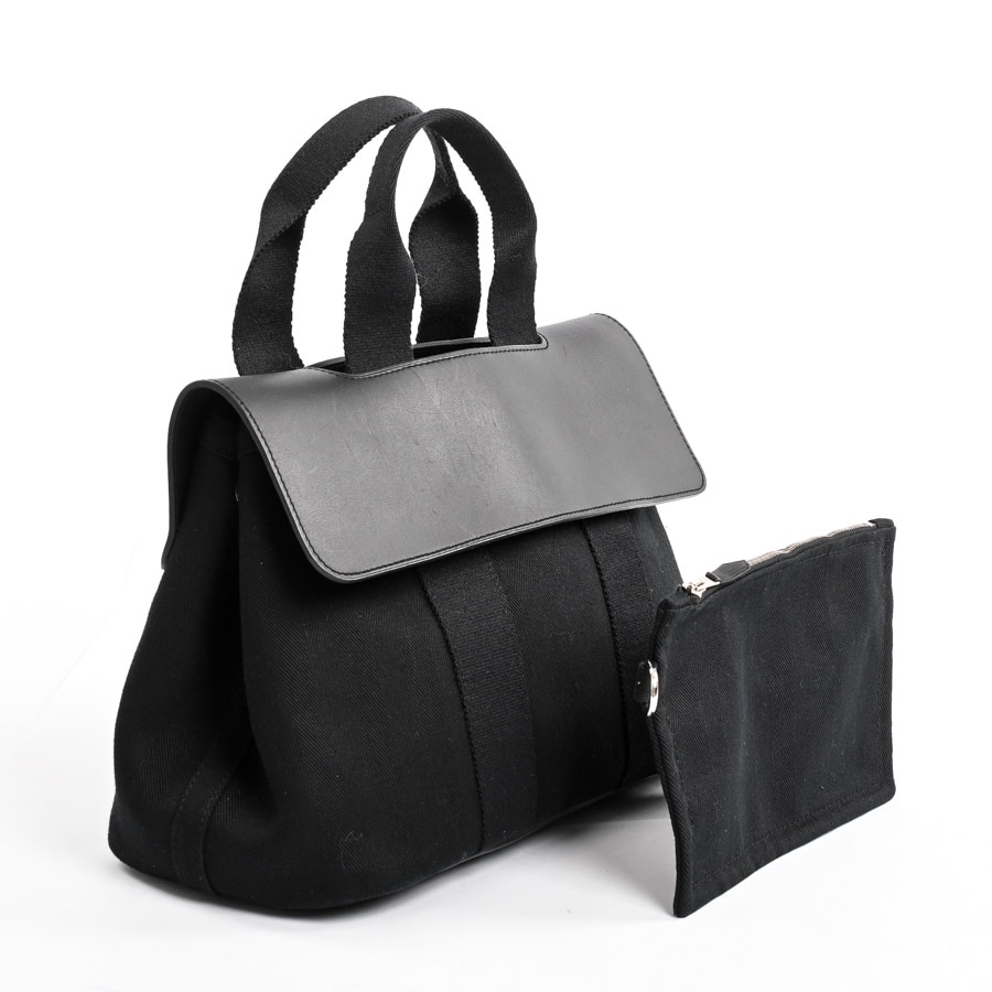 ヴァルパライソPM(約W30xH21xD14cm(実寸) ブラック): ブランドバッグ