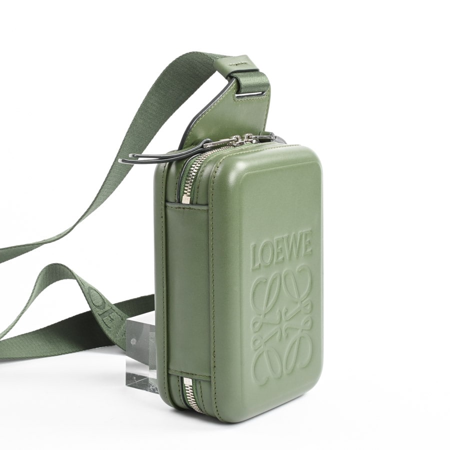 LOEWE ロエベ モールデッド スリングバッグ ボディバッグ モールデッド 