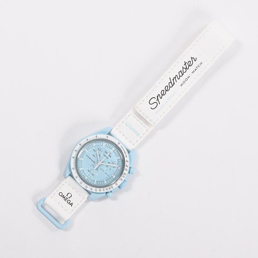 オメガスウォッチ ミッショントゥウラノス ターコイズブルー