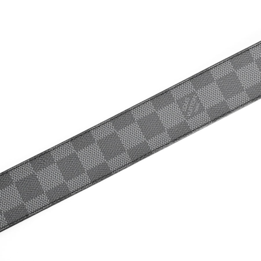 新品級　LOUIS VUITTON 付属品付き　LVイニシャル サイズ95 LVイニシャル40MMリバーシブル(メーカーサイズ95/最短90/最長