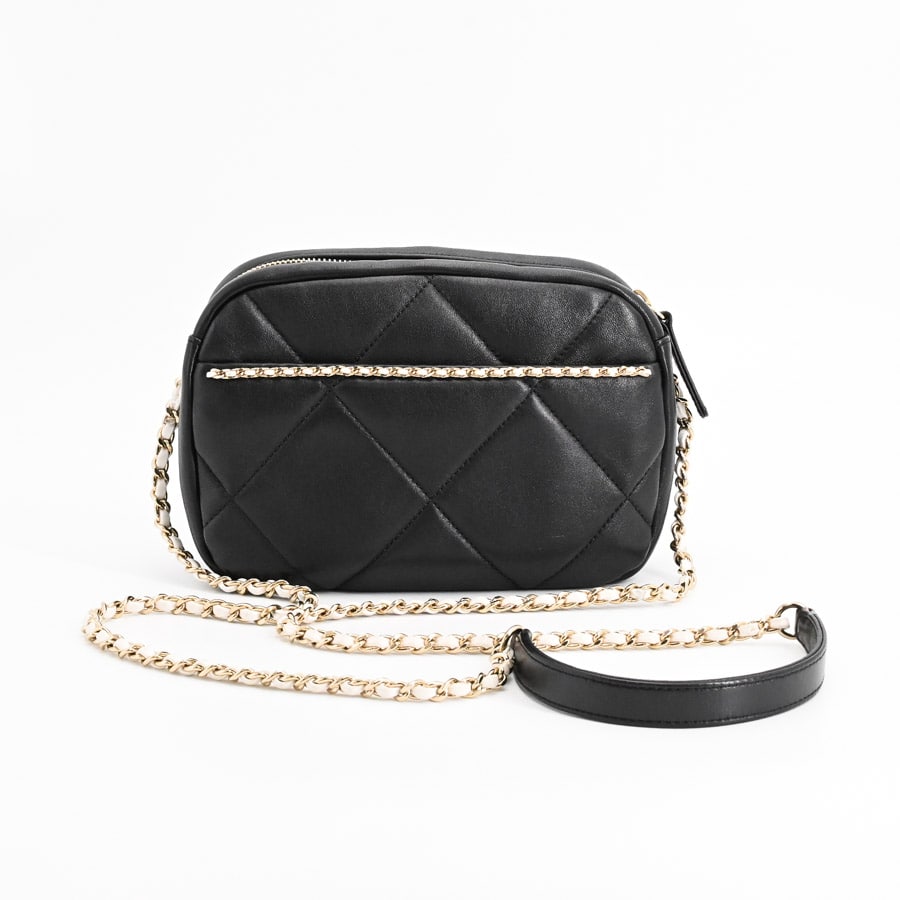 チェーンショルダーバッグ(約W20xH14xD6cm(実寸) ブラック/ホワイト