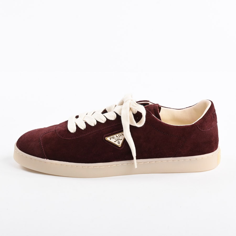 スニーカー | 2EE394 | スウェード | 未使用品| メンズ│プラダ 【公式