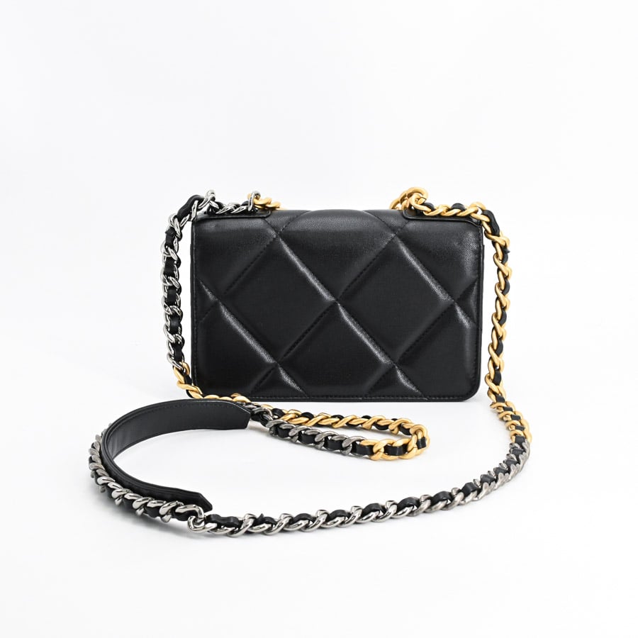 CHANEL19チェーンウォレット | AP0957 | チェーンウォレット
