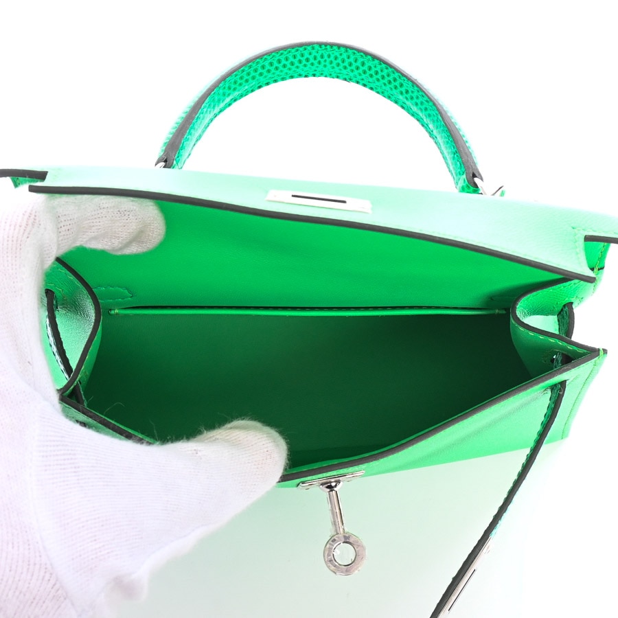 エルメス★HERMES★正規ノベルティ★ミニバッグ★グリーン★美品 エルメス(HERMES)エルメス ミニリンディ ヴェールコミック