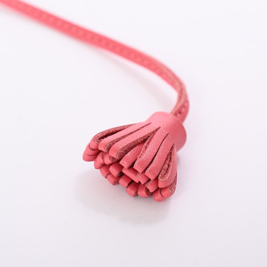 22時まで 新品 hermes カルメンチータ ローズアザレ カルメンチータブックマーク(金具含む全長:約17cm/チャーム:約