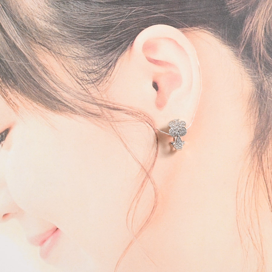 専用出品 22k1pダイヤ ピアス SJX W】LAB-GROWN DIAMOND (SYNTHETIC DIAMOND)CLICK HOOP