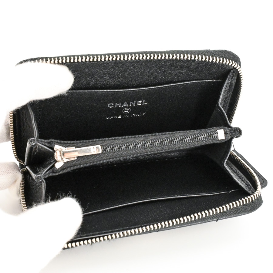 内側のCCロゴ柄がお洒落♪【CHANEL】ジップスモールウォレット スモール ジップ ウォレット - シャイニー グレインド カーフ