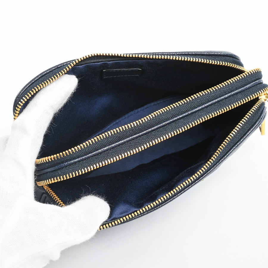 【MiuMiu直営】セール！レザー ロゴ型押し ショルダーバッグ 楽天市場】ミュウ Miu 2wayショルダーバッグ バッグ レザー