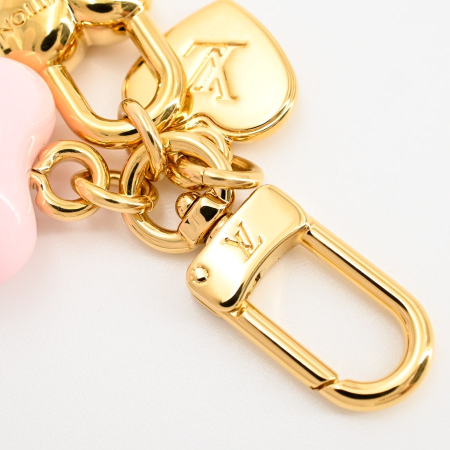 ルイヴィトン マイクロチャーム LV ハート ピンク マイクロ チャーム・LV ハート S00｜ルイ・ヴィトン 公式サイト