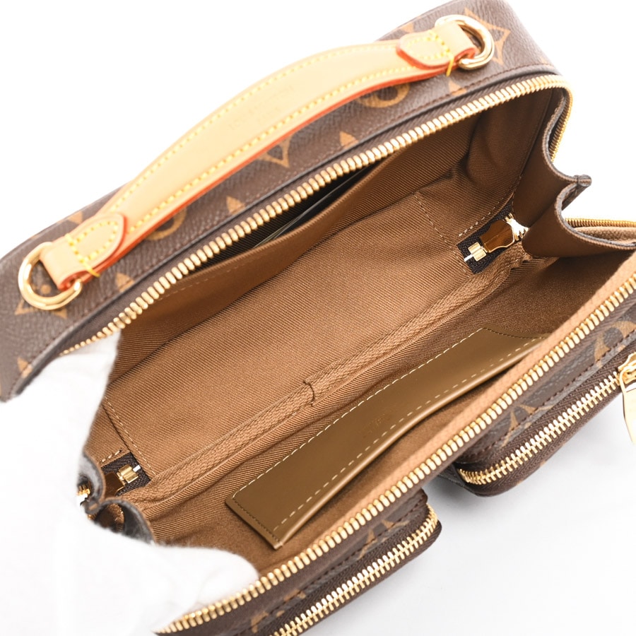 ⭐︎極美品⭐︎Louis Vuitton ユーティリティクロスボディバック 超軽量で使いやすい！ルイ・ヴィトンのアイコンディテールが詰まった