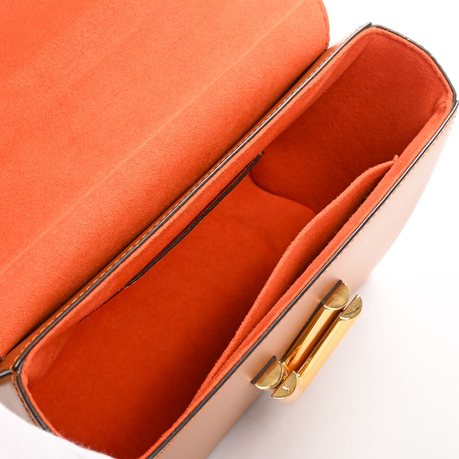 ツイストMM(約W23xH17xD9cm ブラウン): ブランドバッグ【公式