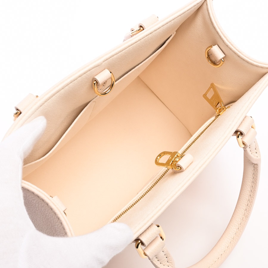 VUITTON 大量！袋 セット⑩ ソックス・セット3 S00｜ルイ・ヴィトン 公式サイト - GI025D