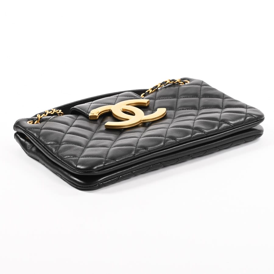 CHANELショルダーバッグ CHANEL（シャネル） AP2603 デニム マトラッセ ミニバケット チェーン