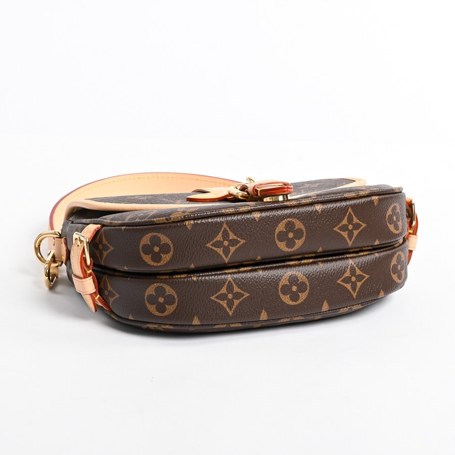 国内発★LOUIS VUITTON ルイヴィトン ショルダーバッグ M46740 ソミュール BB モノグラム｜ルイ・ヴィトン 公式サイト - M46740