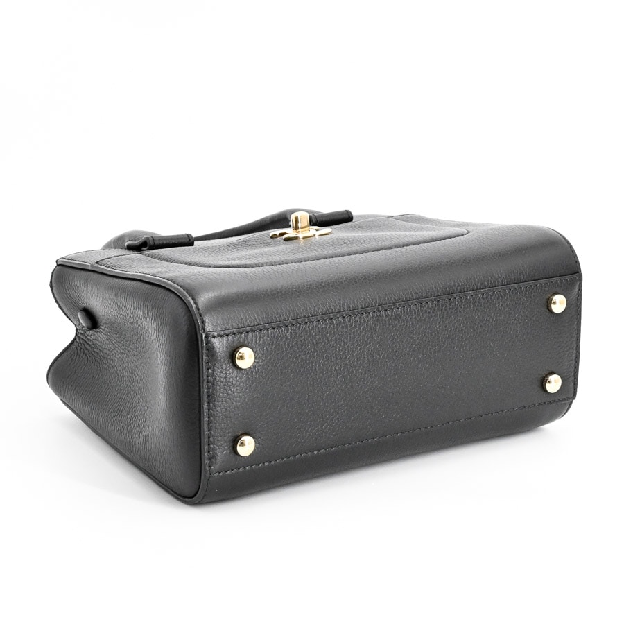 シャネル　ネオエグゼクティブトート　スモール　バイカラー　A69929　23番台 楽天市場】【CHANEL】シャネル ネオエグゼクティブトート
