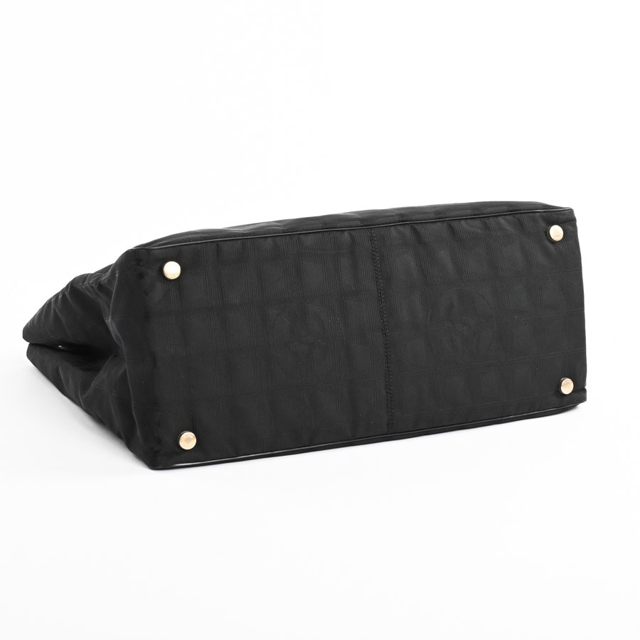 【美品】CHANELニュートラベルライントートＭＭ A15991 CHANEL シャネル ニュートラベルライントートMM トートバッグ