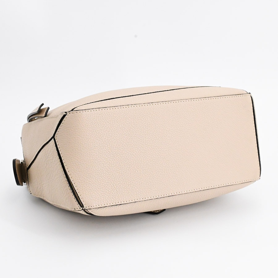 希少モデル ロエベ パズルバッグ ラージ ダイヤモンドカーフ ショルダーバッグ ロエベ(LOEWE) パズル(PUZZLE) 中古 ショルダーバッグ | 通販・人気