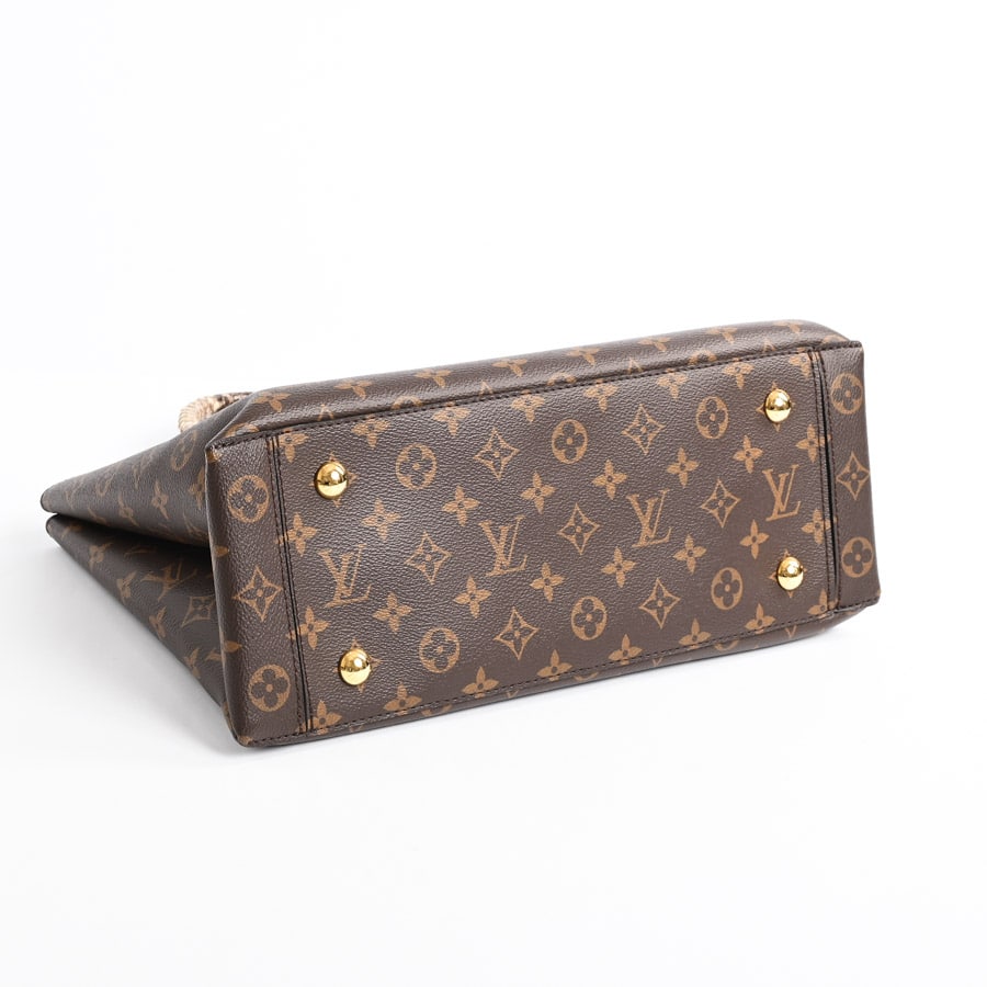 フラワートート(約W35xH22.5xD13cm(実寸) ブラウン): ブランドバッグ