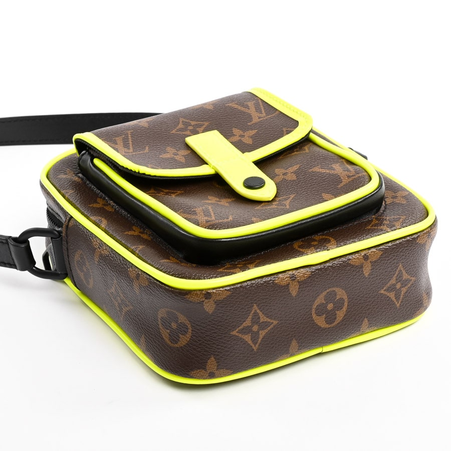 Louis Vuittonモノグラムメッセンジャ クリストファーアストロン