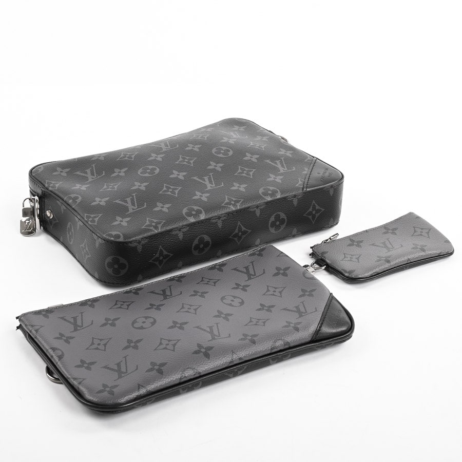 トリオメッセンジャー(約W25xH18.5xD7cm ブラック): ブランドバッグ