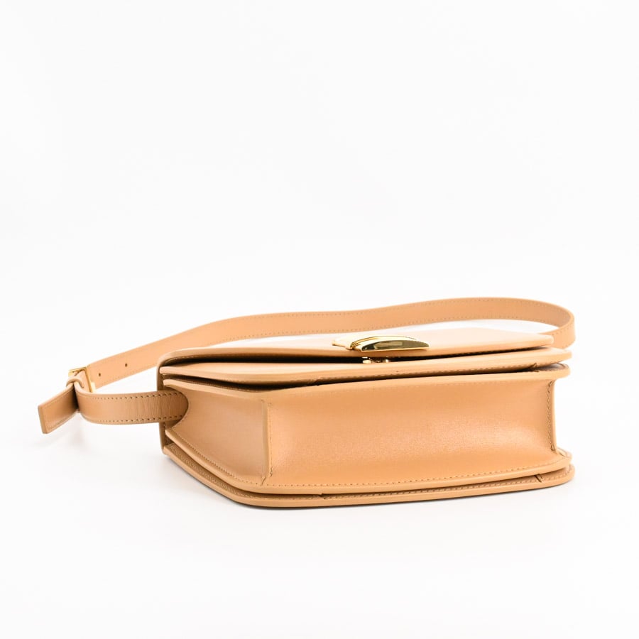 ショルダーバッグ(最大約W19xH14xD5cm(実寸) ベージュ): ブランド