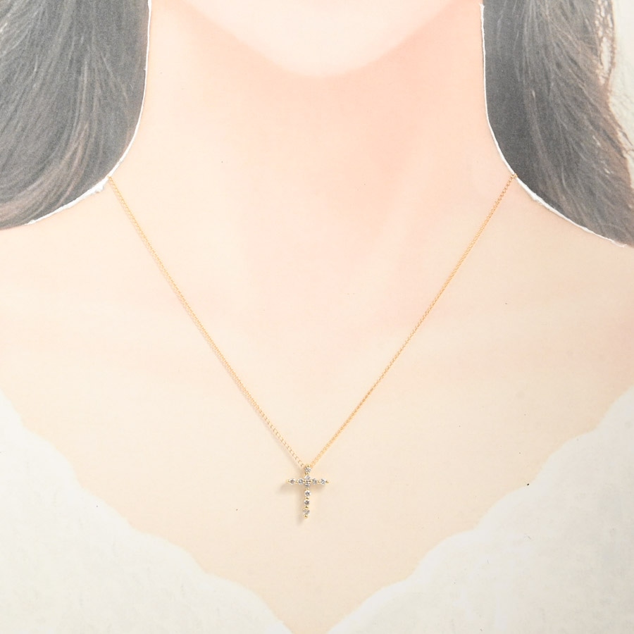 クロス(チェーン長さ(留め具含):約37.5/40.5cm / チャーム:約W13xH16mm