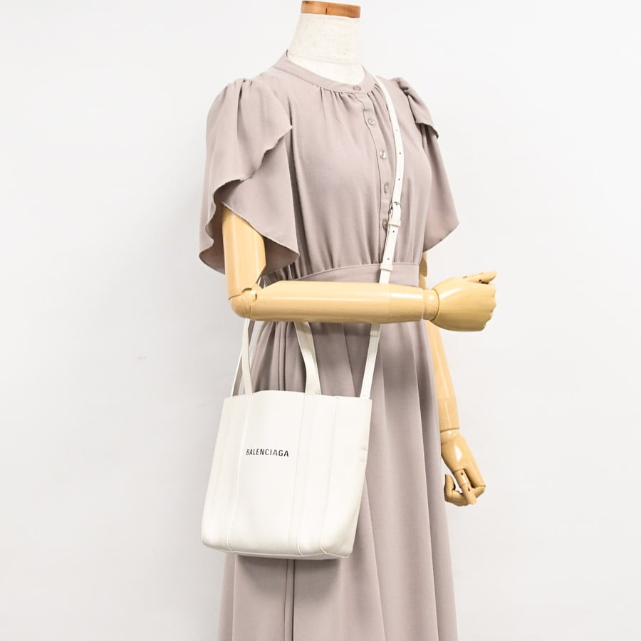 ⭐︎毎日値下⭐︎【使用感あり】BALENCIAGA EVERYDAYトート XXS ☆BALENCIAGA☆関税込♪NEW♪EVERYDAY XXS トートバッグ