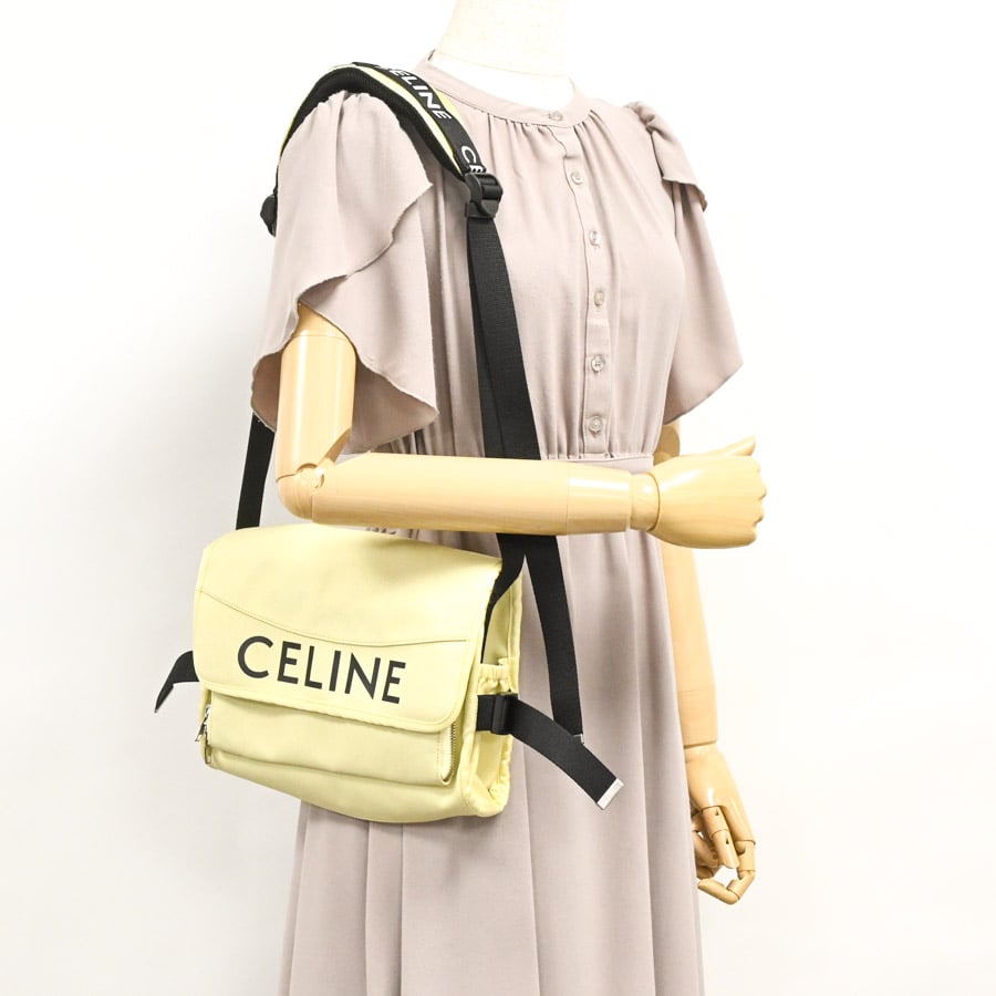 【CELINE】スモールナイロントレッキングメッセンジャーバッグ CELINE セリーヌ クロスボディバッグ Small Messenger 110062DMT