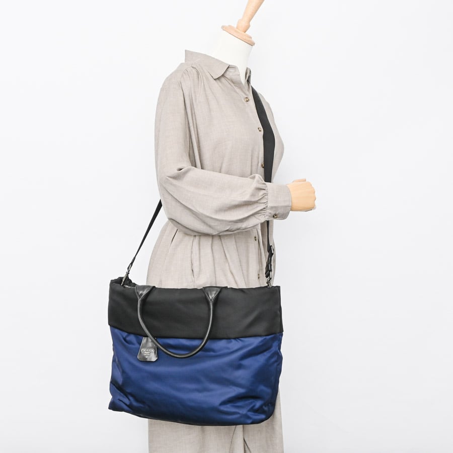 2WAYトートバッグ(約W35xH30xD20cm(実寸) ブラック/ネイビー 2WAYトートバッグ(約W35xH30xD20cm(実寸) ブラック/ネイビー