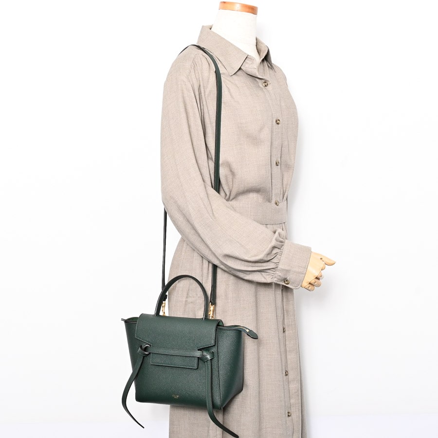 VINTAGE●CELINE●セリーヌ ナノベルトバッグ グリーン ベルトバッグナノ(約W20/28xH18xD11cm グリーン): ブランド