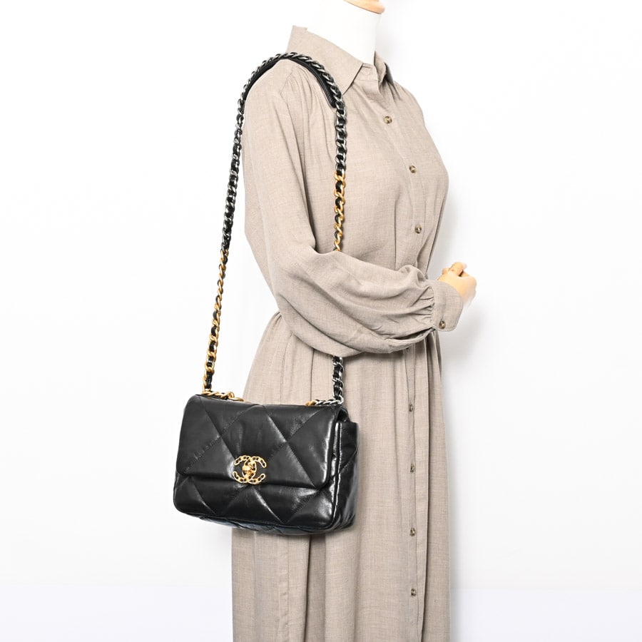 CHANEL 未使用 美品 希少 Chanel19 チェーン ショルダーバッグ 楽天市場】chanel 19（バッグ・小物・ブランド雑貨）の通販