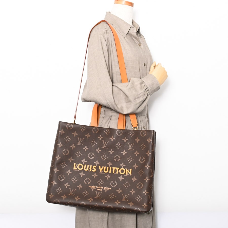 お値下げLOUIS VUITTONノベルティショッパー型トートバッグルイヴィトン お値下げLOUIS VUITTONノベルティショッパー型トートバッグルイ