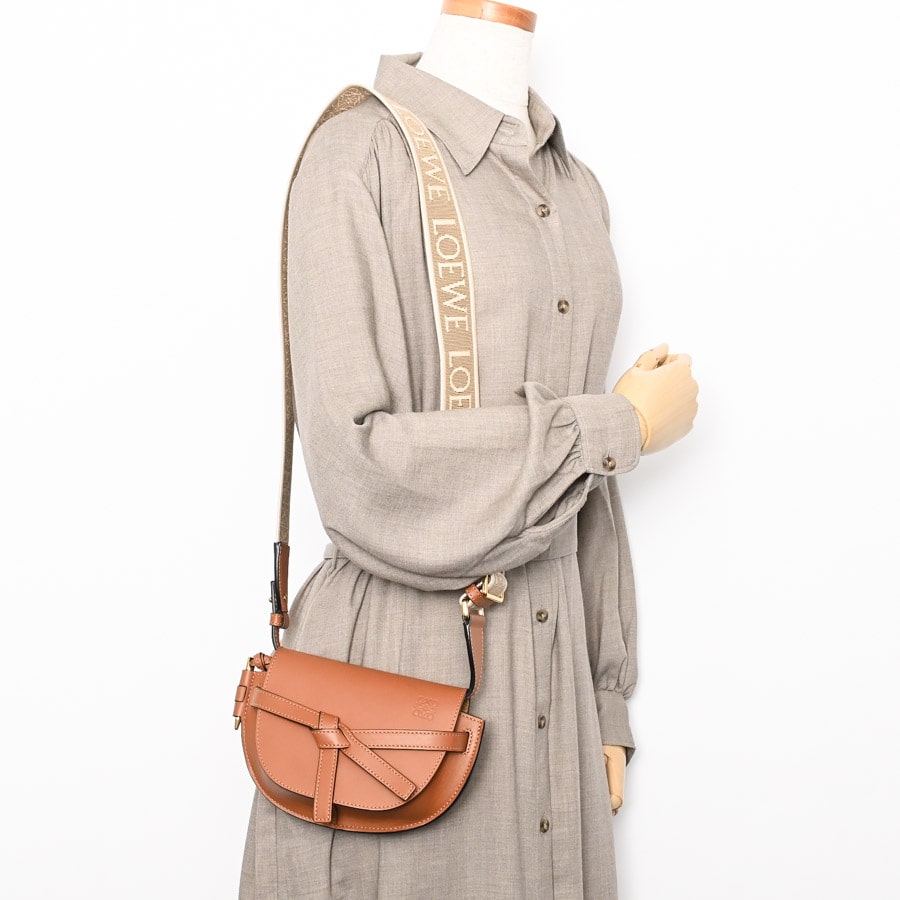 ゲートデュアルバッグミニ(約W21xH12.5xD9.5cm タン): ブランドバッグ