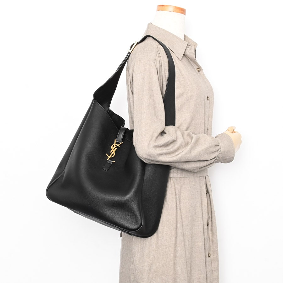 LE5 A 7ソフトラージ(約W30xH28xD11cm(実寸) ブラック): ブランド