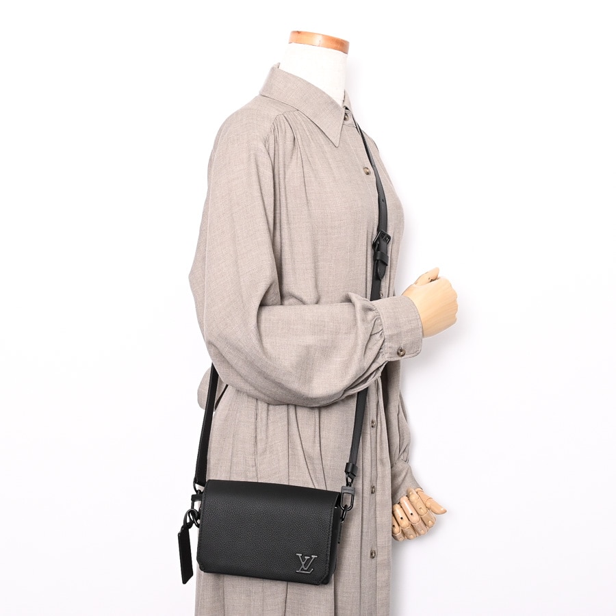 ルイヴィトン LVアエログラム ファストライン ウエアラブル ウォレット M82085 ショルダーバッグ LOUIS VUITTON ファストライン・ウエアラブル ウォレット/M82085