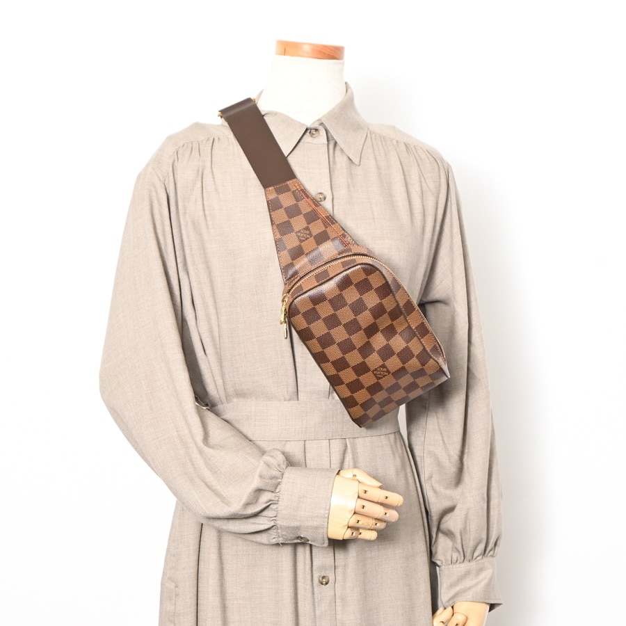 ジェロニモス | N51944 | ボディバッグ | 中古AB品| ユニセックス
